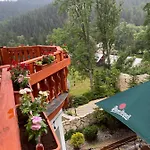 Bawaria Wellness Retreat 招待所