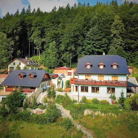 招待所 Bawaria Wellness Retreat