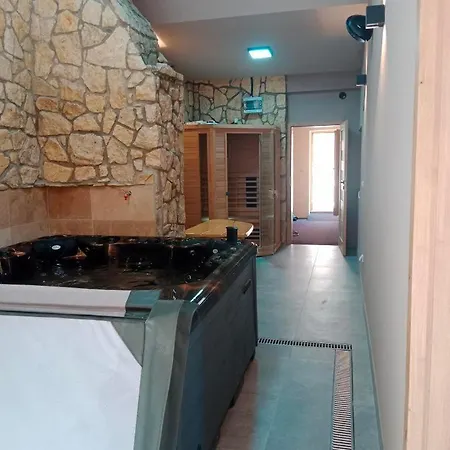 Bawaria Wellness Retreat 4* Horní Lomná